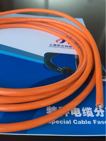 133131887325.jpg 聚氨酯拖鏈電纜.jpg